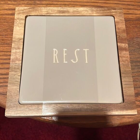 New Rae Dunn trivet - Picture 1 of 1